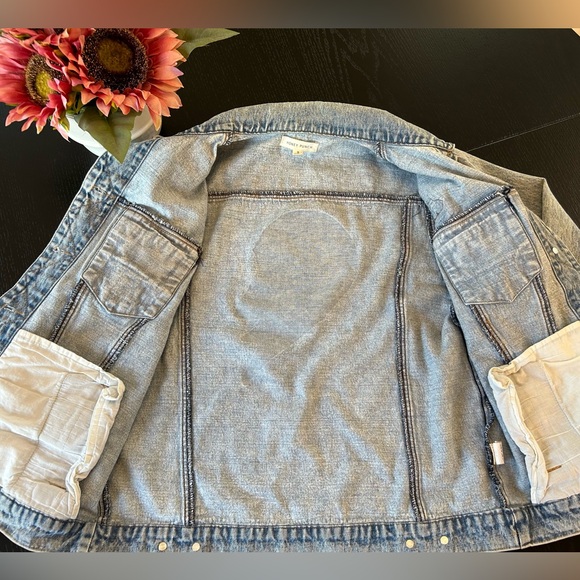 Honey Punch Soul Mates Jean Jacket |Size Small, embroidered patches on front - Picture 5 of 11
